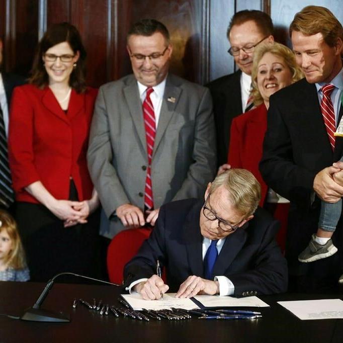 Judge blocks restrictive Ohio abortion law as suit proceeds